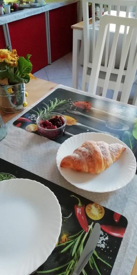 Garlasco B&B La Casa Dei Frutti Di Bosco מראה חיצוני תמונה