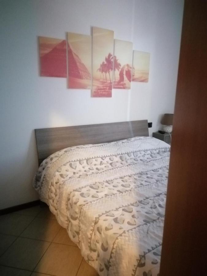 Garlasco B&B La Casa Dei Frutti Di Bosco מראה חיצוני תמונה